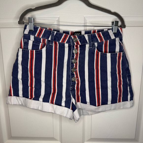 BDG Blue and Red Mom Jean Shorts High-Waisted Striped  Size Womens 30 GUC - Picture 2 of 7